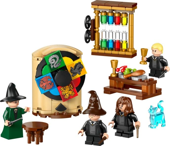 Imagen del set LEGO Castillo de Hogwarts: Ceremonia del Sombrero Seleccionador